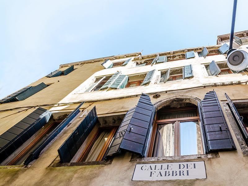 Residenza La Campana Hotel Venice Exterior photo