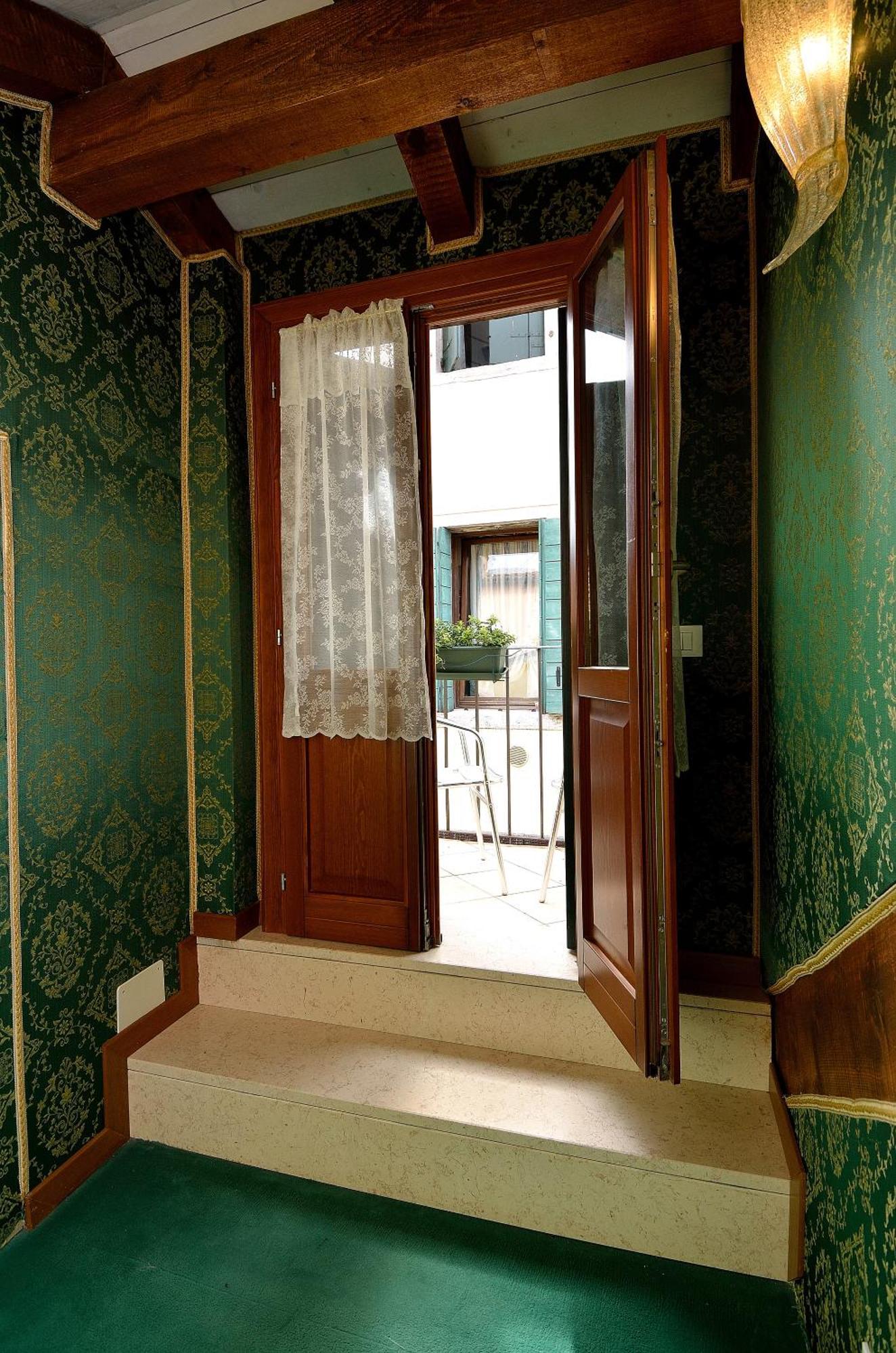 Residenza La Campana Hotel Venice Exterior photo