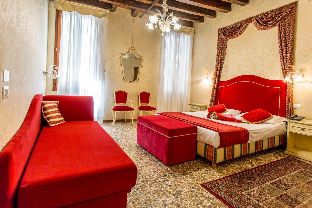 Residenza La Campana Hotel Venice Exterior photo