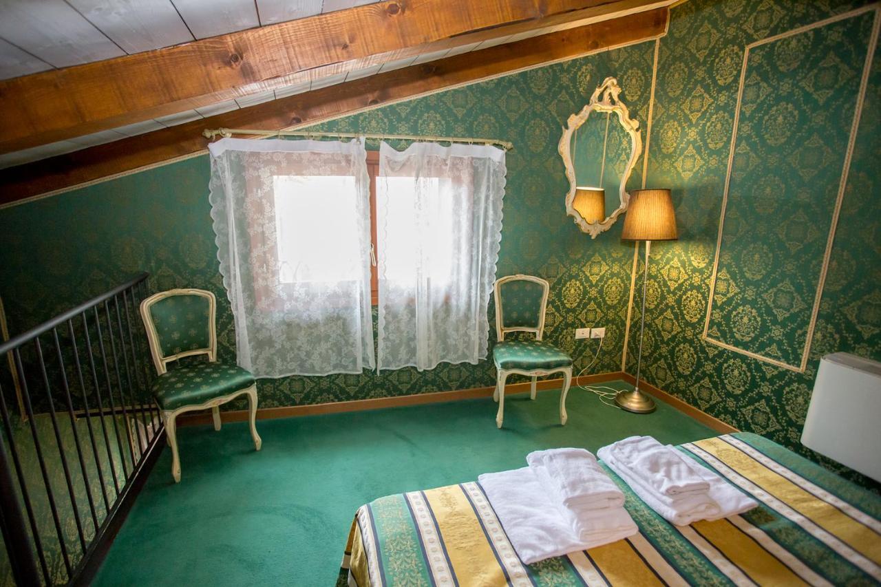 Residenza La Campana Hotel Venice Exterior photo